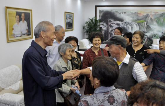 BBIN宝盈集团电缆召开50周年老职工座谈会